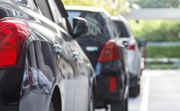 Stationnement et bornes de recharge